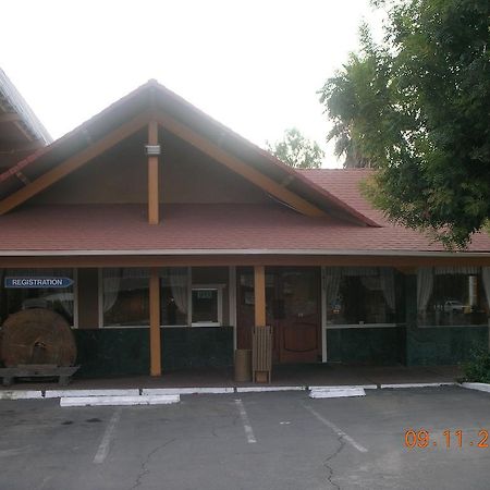 Parkside Inn Фресно Екстер'єр фото